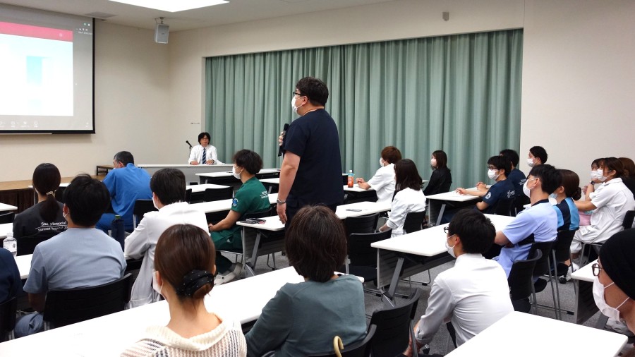 質疑応答の様子