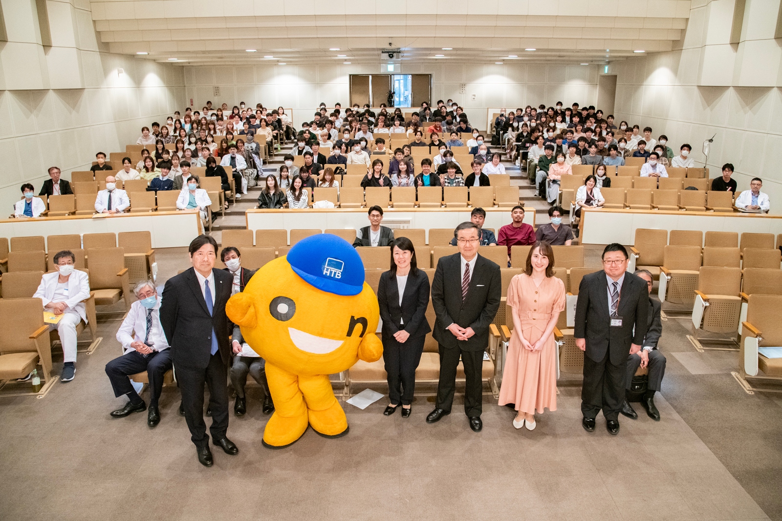 会場で記念撮影