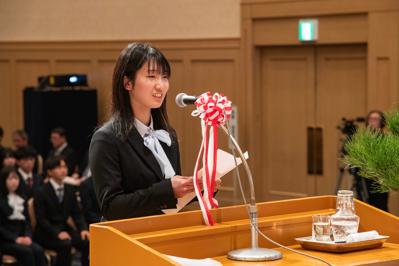 保健医療学部新入生による宣誓