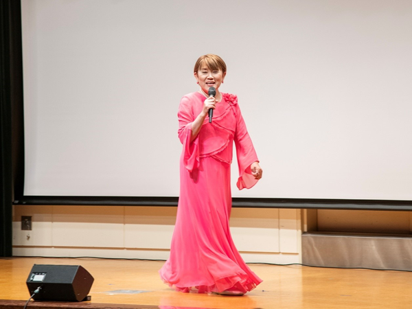 　「山田邦子さんご講演の様子②」