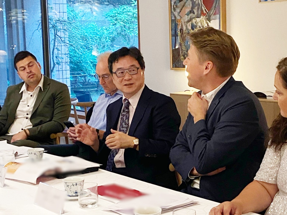 活発な討論の様子