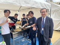 写真7.部活出店(軟式テニス部)