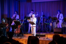 写真8.　東原俊郎さんとJIMMY ALL STARSによる演奏