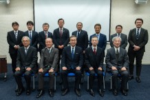 写真3．登壇者および両大学関係者による集合写真