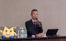 写真2．高野賢一教授による特別講演