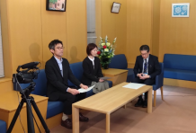 写真9.左から原田主査(総務課)、南葉主任(研究支援課)、大西総合情報センター長