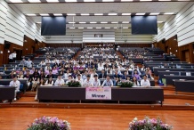 写真6．IMSPQの表彰式の様子