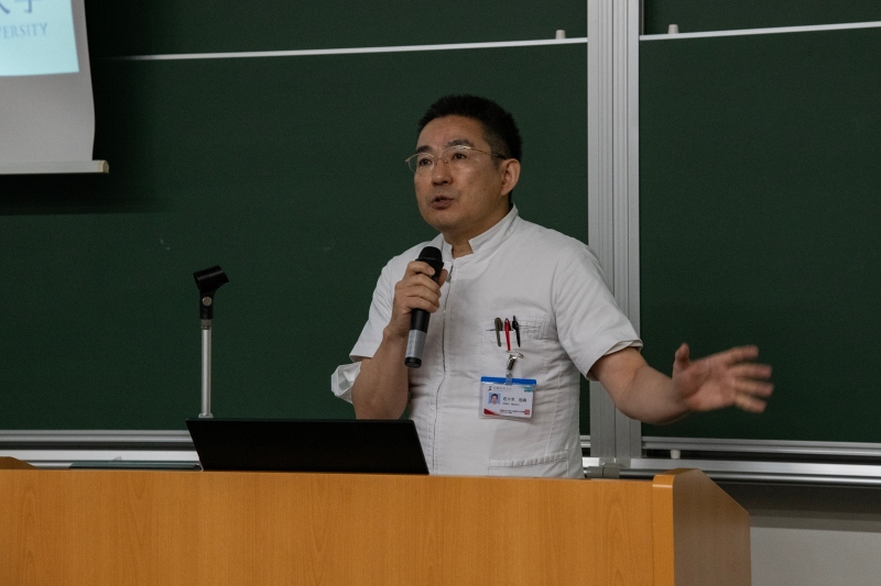 再生医学研究所神経再生医療学部門・佐々木准教授による模擬講義「北海道から始まる再生医療！～神経再生のメカニズム～」