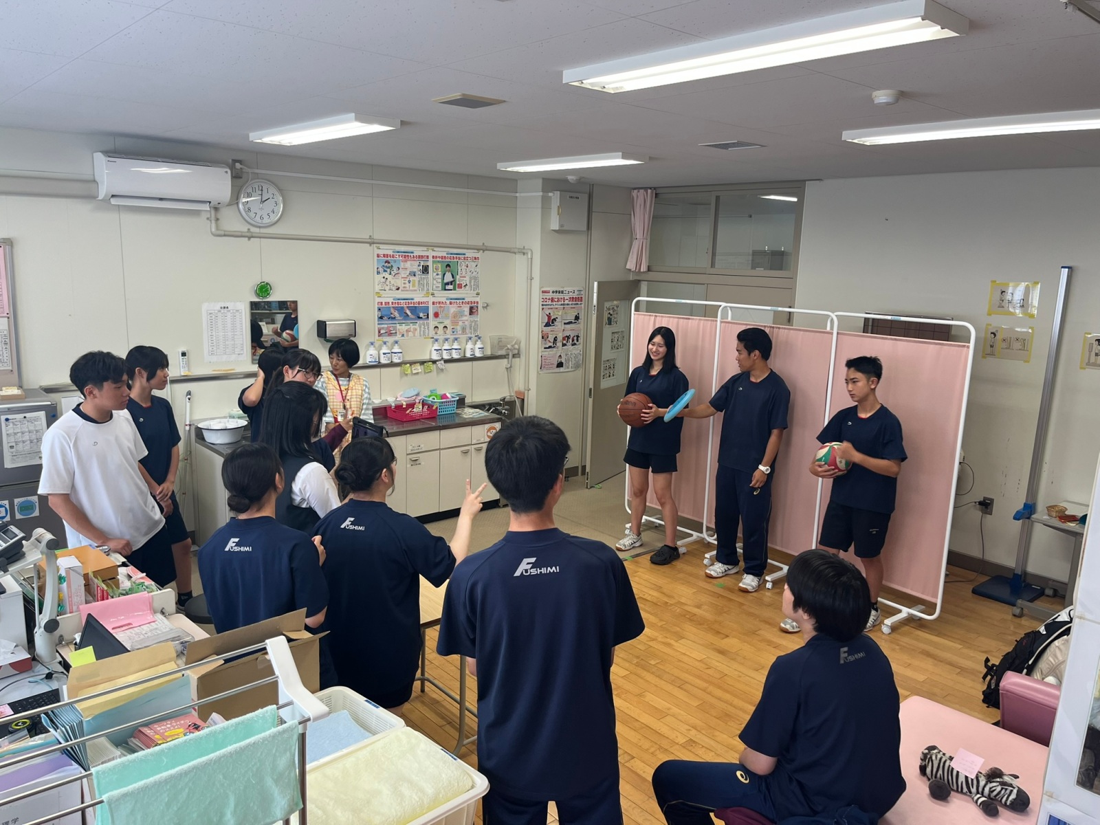 伏見中学校　保健委員会